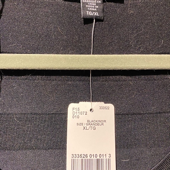 ✨NWT✨ Le Chateau - Sleeveless Ribbed Pattern Top - Picture 3 of 8